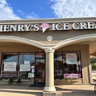 the front of henry's ice cream