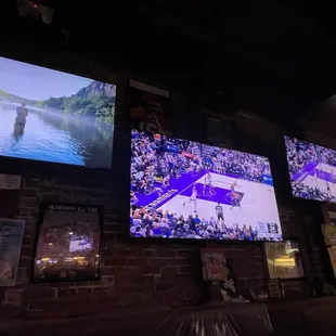 Lots of TV&apos;s