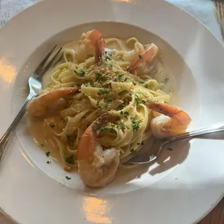 Lemon Shrimp Fettuccine