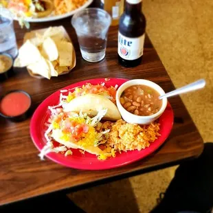 Spicy chicken fajita puffy taco plate