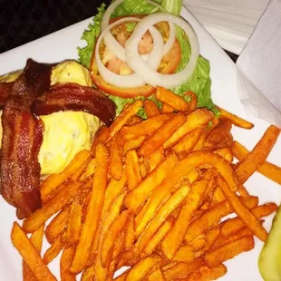 Carolina Burger