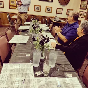 Lounge is perfect for a tiny wedding reception. The wait staff was phenomenal. All were pleased with their meals. Thanks to Dave &amp; staff.