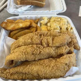 Catfish Mac n cheese soul fries