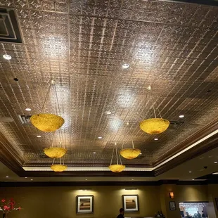 06.03.23 Lovely ceiling and lights