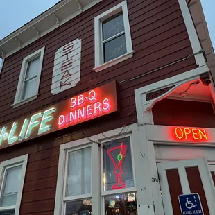 Restaurant front