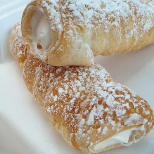 Best Cannoli in d world !