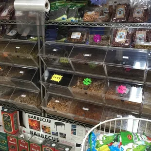 Enjoy all things organic and fresh from local farmers? Then you must check out the amazing selection of dried fruit and nuts here.