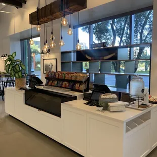 Counter for chips and drink