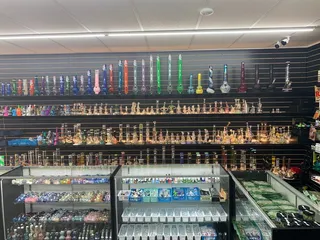 H Town Smoke And Vape Shop