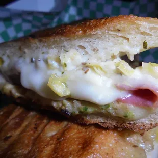 Ravn sandwich, close-up.