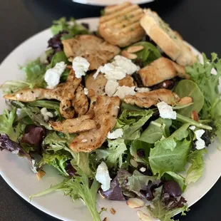 Grilled chicken salad