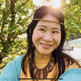 Kathy T.