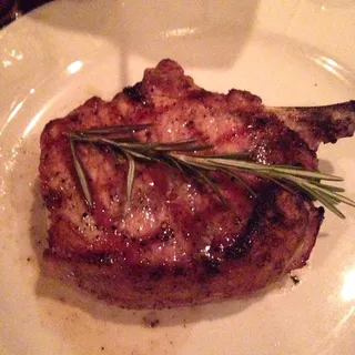 Bone In Pork Chop (12oz)