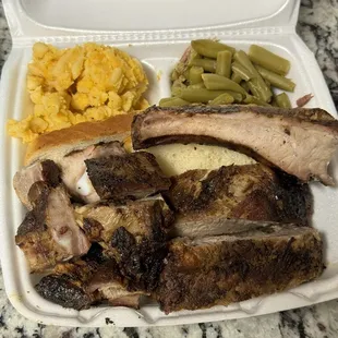 Rib Plate with Mac &amp; Cheese &amp; Green Beans