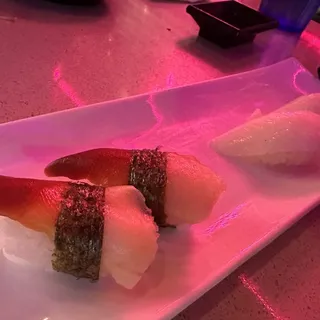 Surf Clam Sushi*