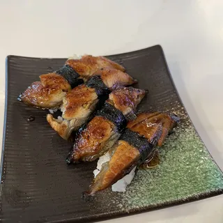 15. Unagi Roll