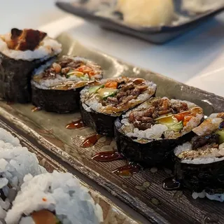 16. Salmon Skin Roll