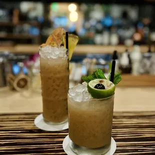On the corner, Mai tai