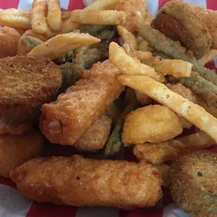 Sampler basket.  Fries, curds, mozzarella sticks, corn bite, fried pickles &amp; green beans.
