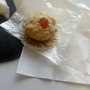 Egg nog rum muffin