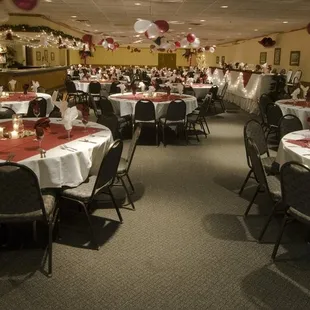 We have the perfect location for you to hold your wedding and keep the costs down to a reasonable amount.  The Heritage Hall is