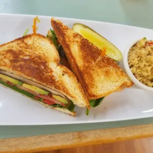 Tempeh lettuce &amp; tomato (TALT) and quinoa