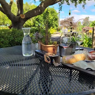 We had a wonderful time. Peaceful rustic farm vibe. Wines were super tasty too. I would recommend this winery to everyone.