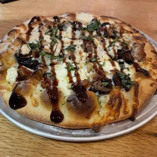 Goat Cheese and Fig Pizza