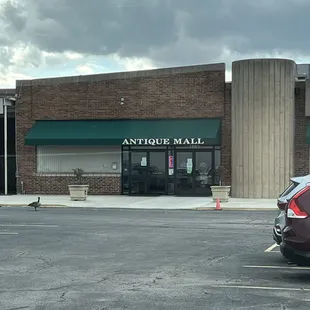 Front of mall.