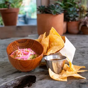 Guacamole &amp; Chips