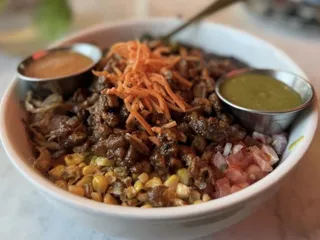 Tu Madre- Santa Monica