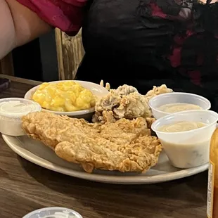 fried chicken, food, bbq wings, chicken wings and fried chicken, poultry, chicken, chicken wings, bbq chicken, fried chicken wings