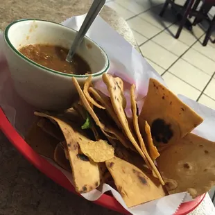 chips n salsa