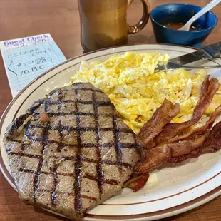 Steak, eggs &amp; bacon (à la carte)