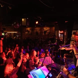 A packed house~