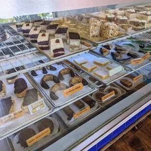 Cake display