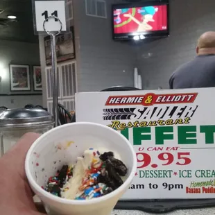 Tv and ice cream! Mmmmmm!!