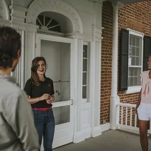 Visit the Historic Main House at Hermitage Farm!