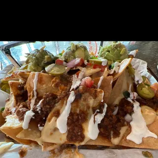 BEEF NACHOS