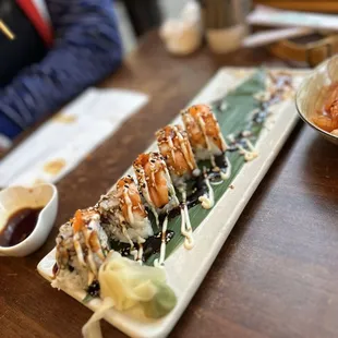 Hero’s Ramen X Sushi