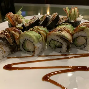 Super Dragon Roll / Soft Shell Crab Roll
