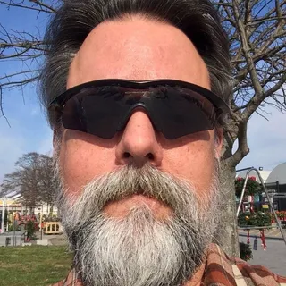 H U.