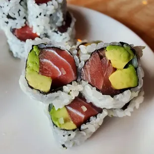 Salmon Avocado Roll (No Cucumber)