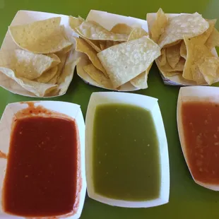 Hot sauce green sauce and mild sauce