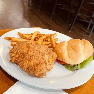 Fried chicken sandwich
