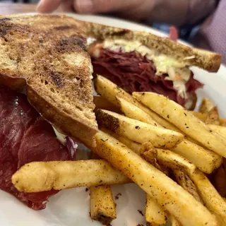 Big Daddys Southern Reuben