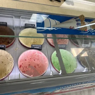 different flavors of ice cream