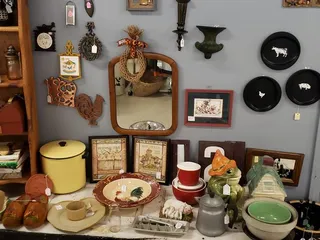 Hertfordshire Antiques & More