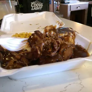 Roast beef platter with mashed potatoes, $6. Delicious and tender :)