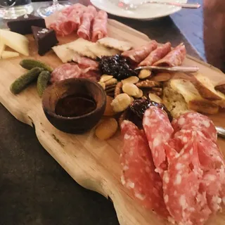 HUMMUS & LAVENDER-INFUSED FETA